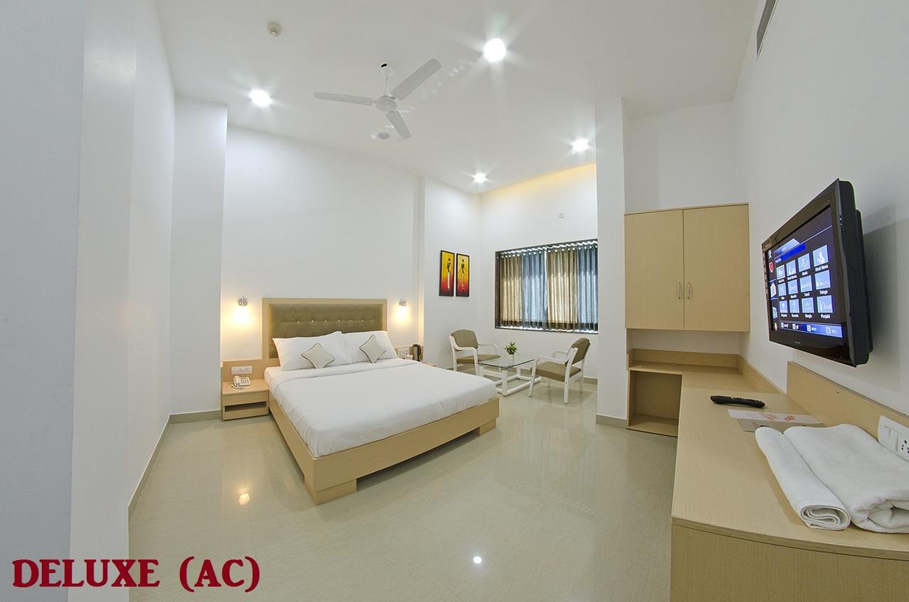 Jk Rooms 109 Hotel Mayur Nagpur Bagian luar foto