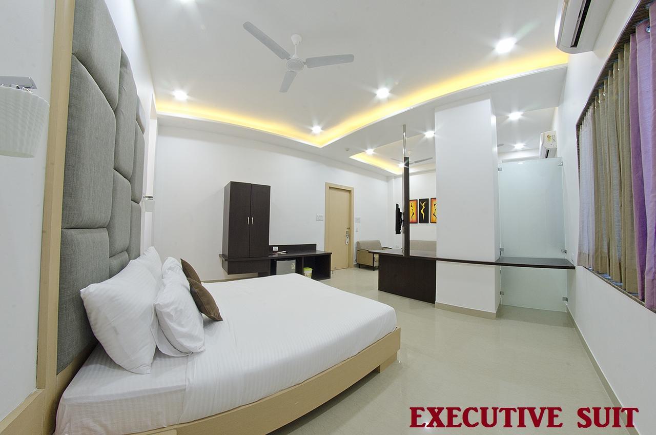 Jk Rooms 109 Hotel Mayur Nagpur Bagian luar foto