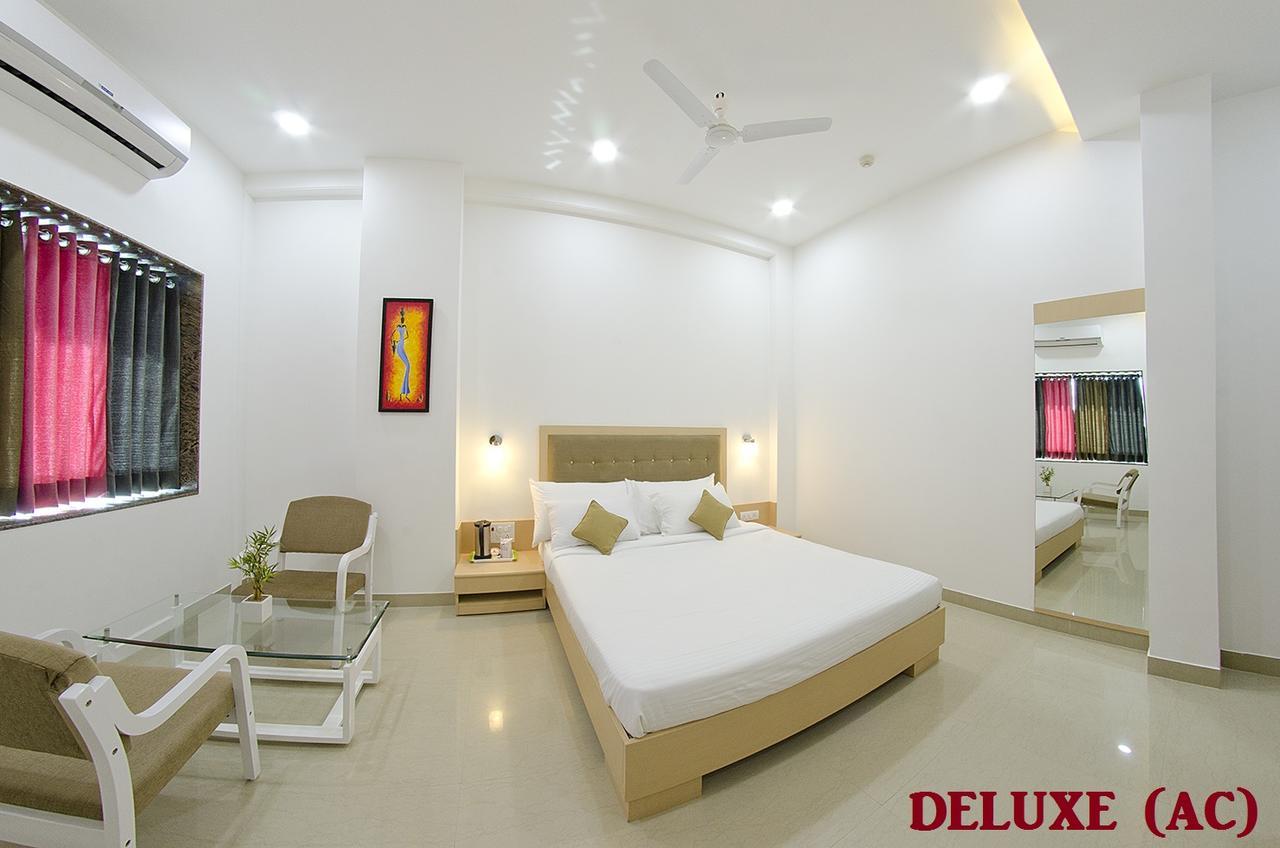 Jk Rooms 109 Hotel Mayur Nagpur Bagian luar foto