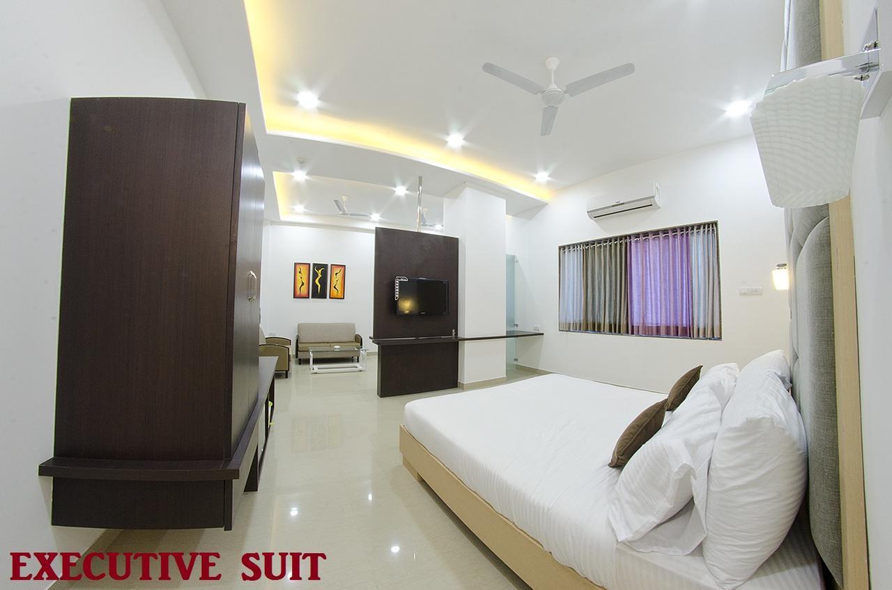 Jk Rooms 109 Hotel Mayur Nagpur Bagian luar foto